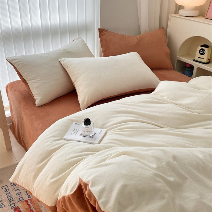 91家纺网 家纺一手货源 找家纺 古吉梦 2023新款牛奶绒纯色双拼（跑量款）四件套 奶芋色+亚麻驼