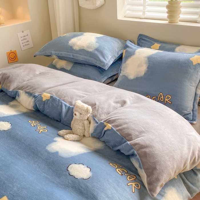 91家纺网 家纺一手货源 找家纺 沐慕 2024新款牛奶绒加厚保暖卡通印花四件套 云朵熊