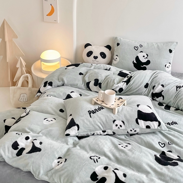 91家纺网 家纺一手货源 找家纺 潘朵拉 2023新款秋冬ins韩系牛奶绒印花四件套 绿色熊猫