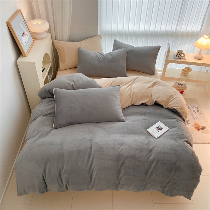 91家纺网 家纺一手货源 找家纺 古吉梦 2023新款牛奶绒纯色双拼（跑量款）四件套 经典灰+香槟