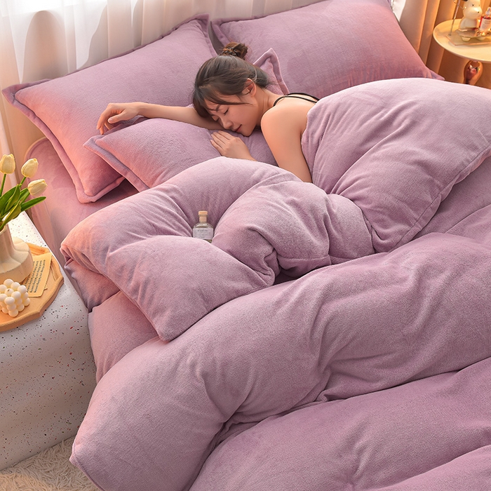 91家纺网 家纺一手货源 找家纺 简爱2025新款纯色双拼牛奶绒四件套被套（跑量款）直播 优雅紫