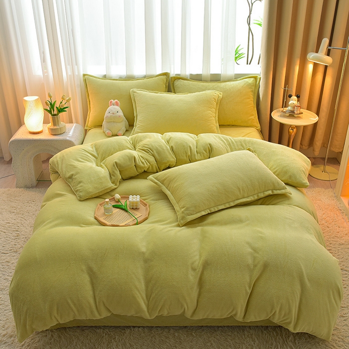 91家纺网 家纺一手货源 找家纺 简爱2025新款纯色双拼牛奶绒四件套被套（跑量款）直播 橄榄绿