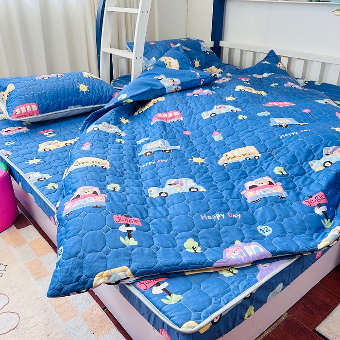 91家纺网 家纺一手货源 找家纺 小虾米 2023新款全棉卡通上下床夹棉系列被套 宝宝巴士蓝