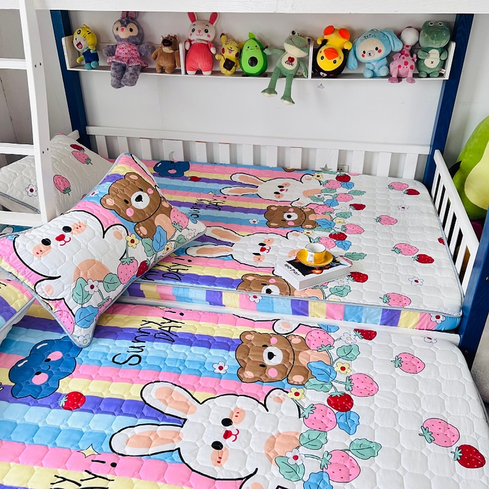 91家纺网 家纺一手货源 找家纺 小虾米 2023新款全棉卡通上下床夹棉系列床笠 天真小兔