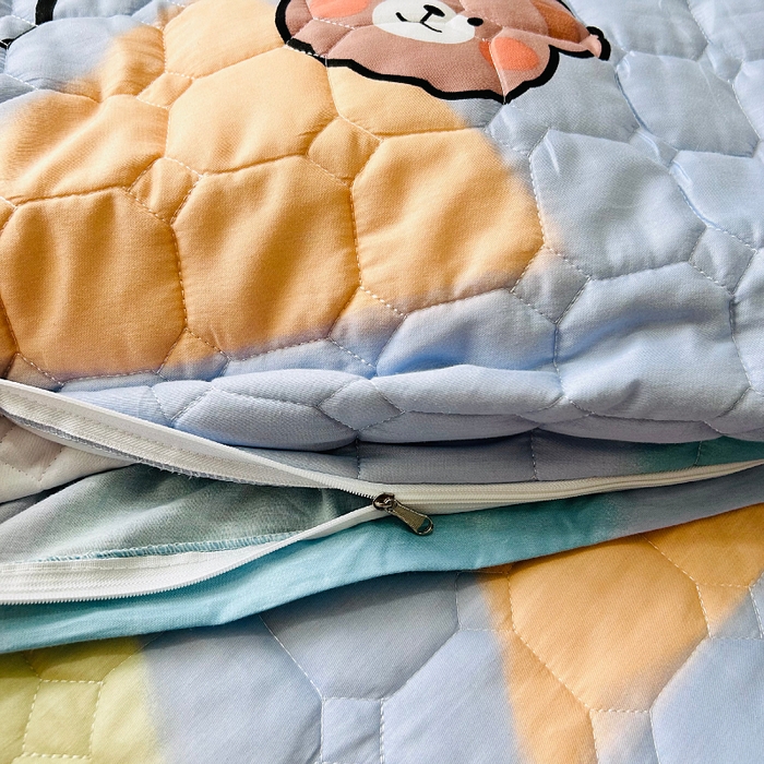 91家纺网 家纺一手货源 找家纺 小虾米 2023新款全棉卡通上下床夹棉系列被套 淘气熊