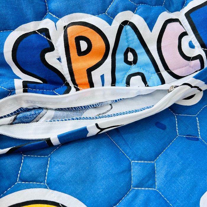 91家纺网 家纺一手货源 找家纺 小虾米 2023新款全棉卡通上下床夹棉系列被套 宇宙空间站