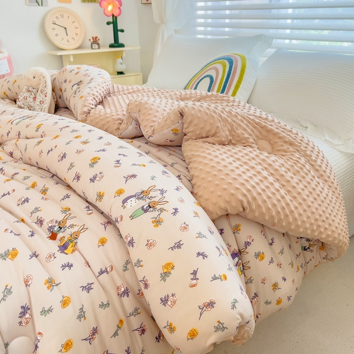 91家纺网 家纺一手货源 找家纺 米菲2023新款A类针织棉豆豆被冬被春秋被被芯被子 花卉兔