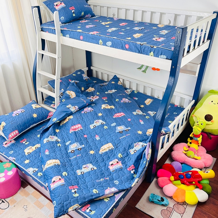 91家纺网 家纺一手货源 找家纺 小虾米 2023新款全棉卡通上下床夹棉系列被套 宝宝巴士蓝