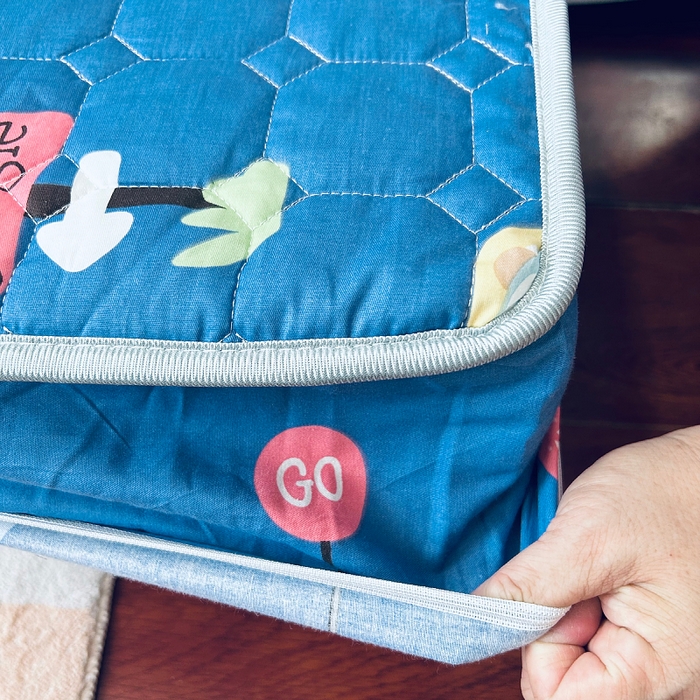 91家纺网 家纺一手货源 找家纺 小虾米 2023新款全棉卡通上下床夹棉系列床笠 宝宝巴士蓝