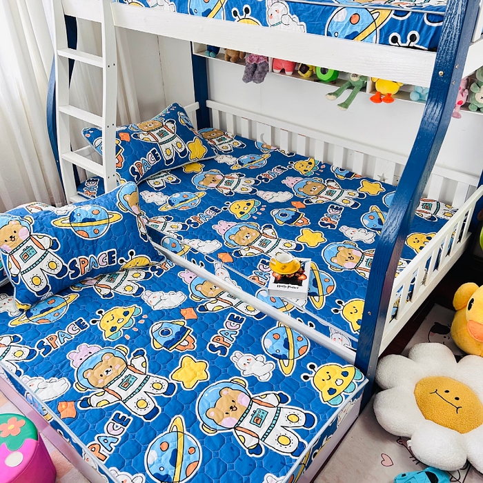 91家纺网 家纺一手货源 找家纺 小虾米 2023新款全棉卡通上下床夹棉系列床笠 宇宙空间站