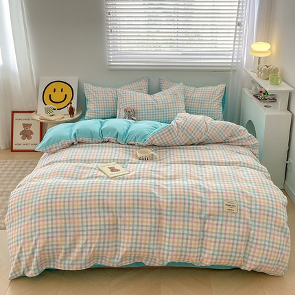 91家纺网 家纺一手货源 找家纺 新款亲肤磨毛无印风格子水洗m床单床笠被套学生宿舍三件套四件套 冰激凌格