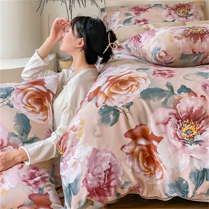 91家纺网 家纺一手货源 找家纺 棉乐町家居 2025新款全棉长绒棉磨毛四件套 花香浓情