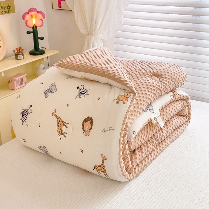 91家纺网 家纺一手货源 找家纺 米菲2023新款A类针织棉豆豆被冬被春秋被被芯被子 动物乐园