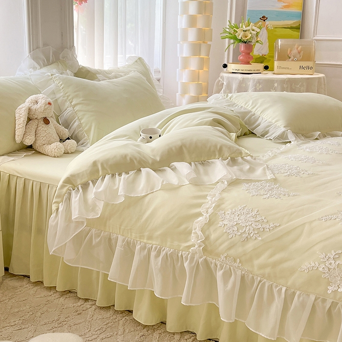 91家纺网 家纺一手货源 找家纺 唐人居 2025新款亲肤磨毛花边款床裙系列--秘密花园 秘密花园-奶白