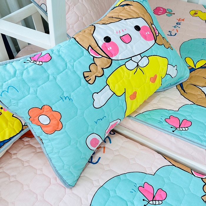 91家纺网 家纺一手货源 找家纺 小虾米 2023新款全棉卡通上下床夹棉系列床笠 可爱女孩