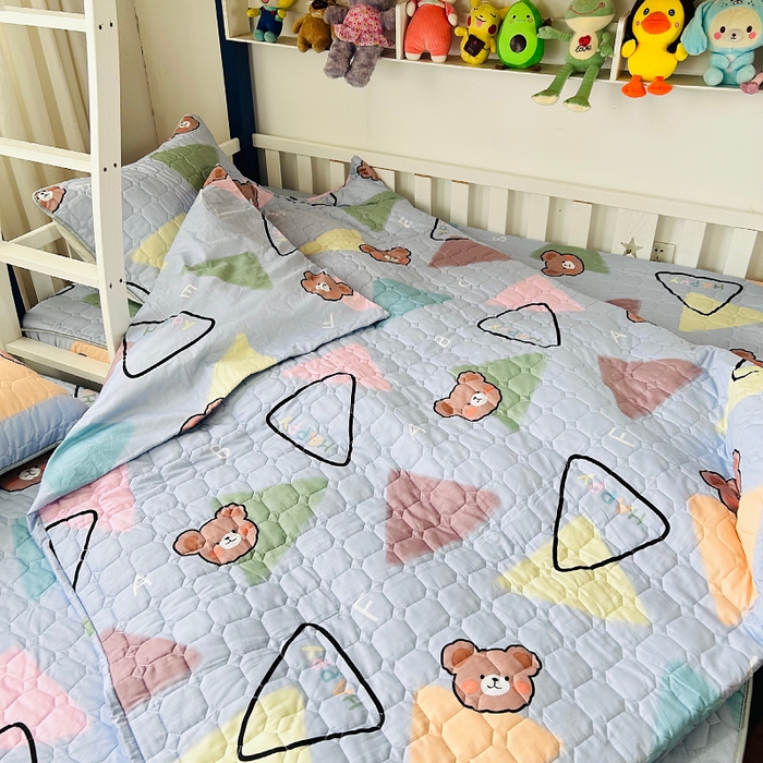 91家纺网 家纺一手货源 找家纺 小虾米 2023新款全棉卡通上下床夹棉系列被套 淘气熊