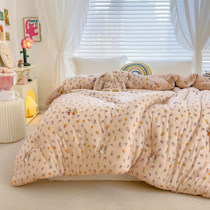 91家纺网 家纺一手货源 找家纺 米菲2023新款A类针织棉豆豆被冬被春秋被被芯被子 花卉兔