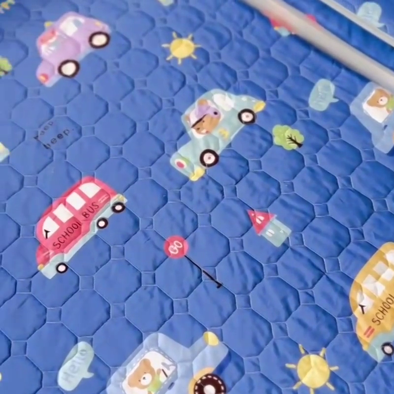 91家纺网 家纺一手货源 找家纺 小虾米 2023新款全棉卡通上下床夹棉系列被套 宝宝巴士蓝