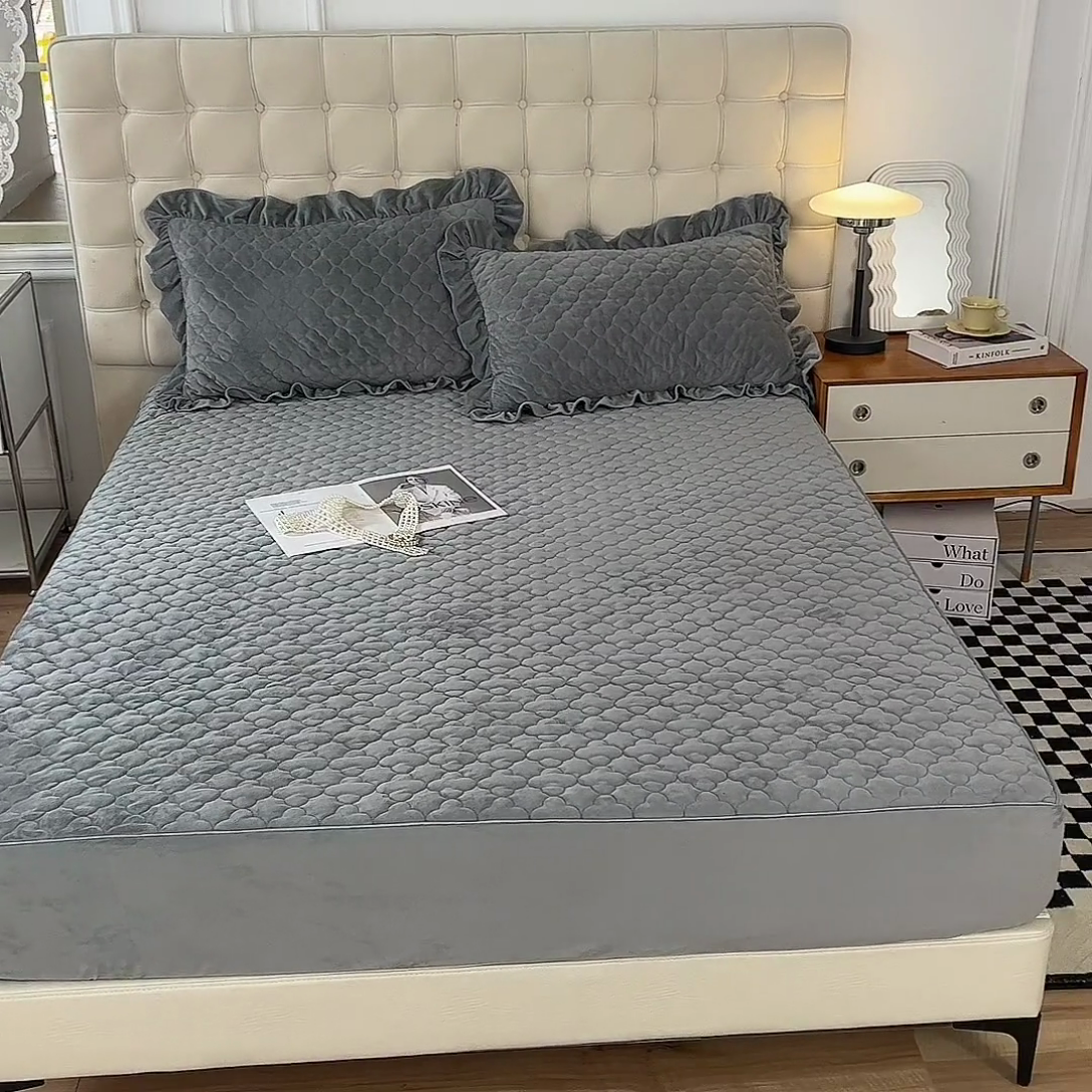 91家纺网 家纺一手货源 找家纺 7V 2023新款宝宝绒床笠牛奶绒360度全包围床笠 高级灰