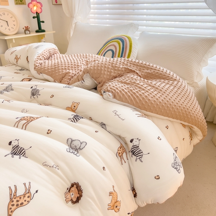 91家纺网 家纺一手货源 找家纺 米菲2023新款A类针织棉豆豆被冬被春秋被被芯被子 动物乐园