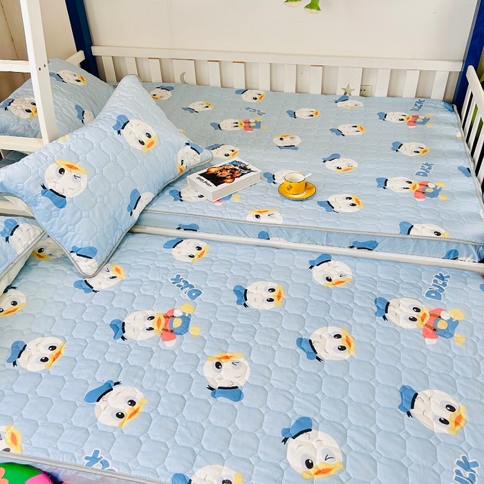 91家纺网 家纺一手货源 找家纺 小虾米 2023新款全棉卡通上下床夹棉系列床笠 海军鸭