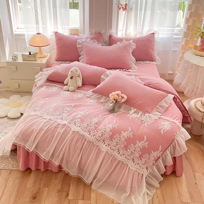 91家纺网 家纺一手货源 找家纺 唐人居 2025新款亲肤磨毛花边款床裙系列--秘密花园 秘密花园-玉