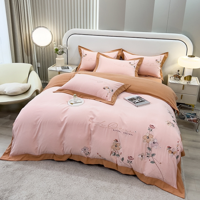 91家纺网 家纺一手货源 找家纺 丝印良品 2023新款秋冬保暖云锦棉刺绣宽边盛夏光年系列四件套 盛夏光年-玉色