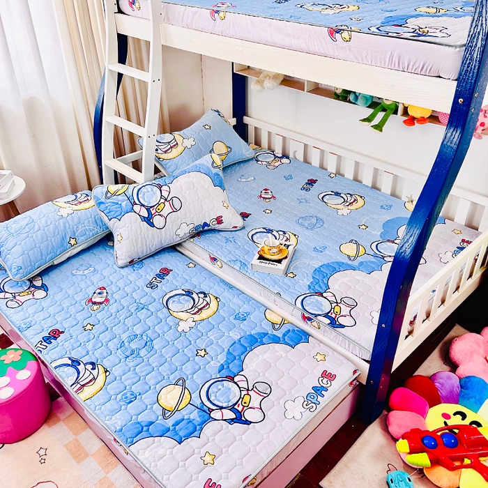 91家纺网 家纺一手货源 找家纺 小虾米 2023新款全棉卡通上下床夹棉系列床笠 探索星球