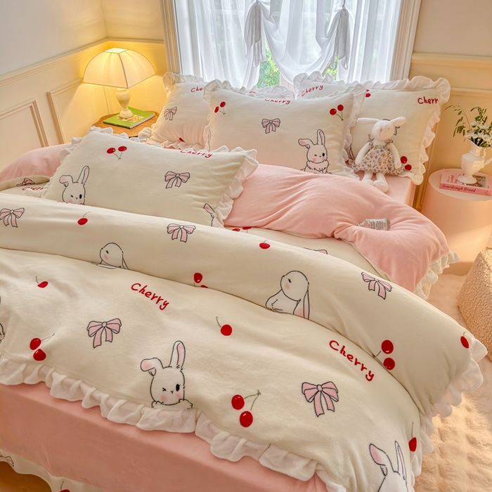 91家纺网 家纺一手货源 找家纺 （总）呗旺鹿 2023新款高克重荷叶边印花牛奶绒四件套直播