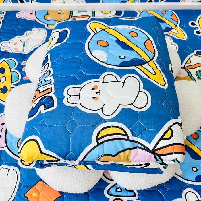 91家纺网 家纺一手货源 找家纺 小虾米 2023新款全棉卡通上下床夹棉系列被套 宇宙空间站