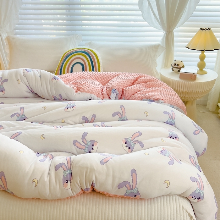 91家纺网 家纺一手货源 找家纺 米菲2023新款A类针织棉豆豆被冬被春秋被被芯被子 星兔兔