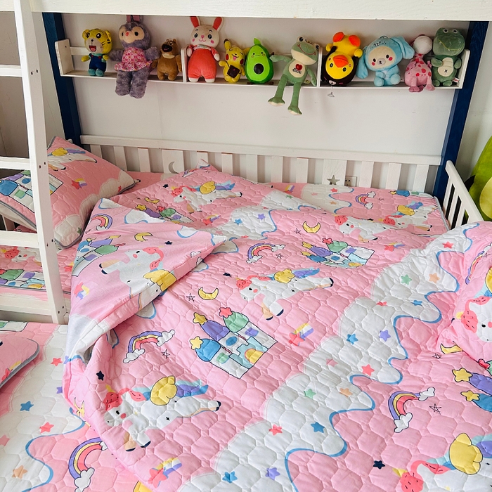 91家纺网 家纺一手货源 找家纺 小虾米 2023新款全棉卡通上下床夹棉系列被套 甜甜的梦粉