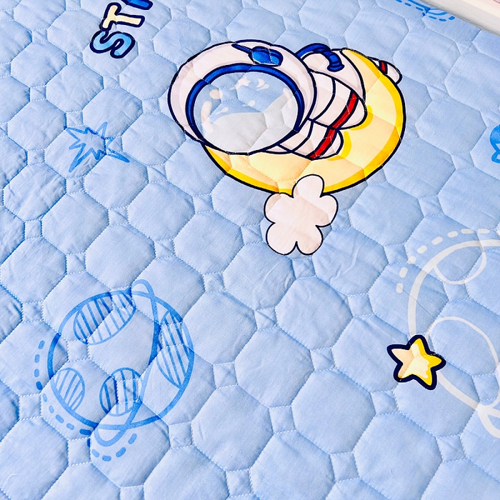 91家纺网 家纺一手货源 找家纺 小虾米 2023新款全棉卡通上下床夹棉系列床笠 探索星球