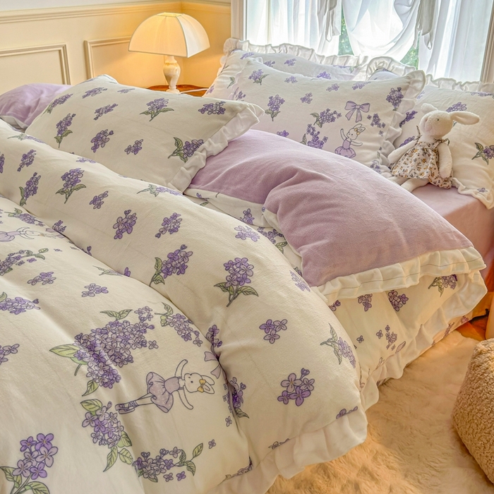 91家纺网 家纺一手货源 找家纺 呗旺鹿 2023新款高克重荷叶边印花牛奶绒四件套直播 安妮