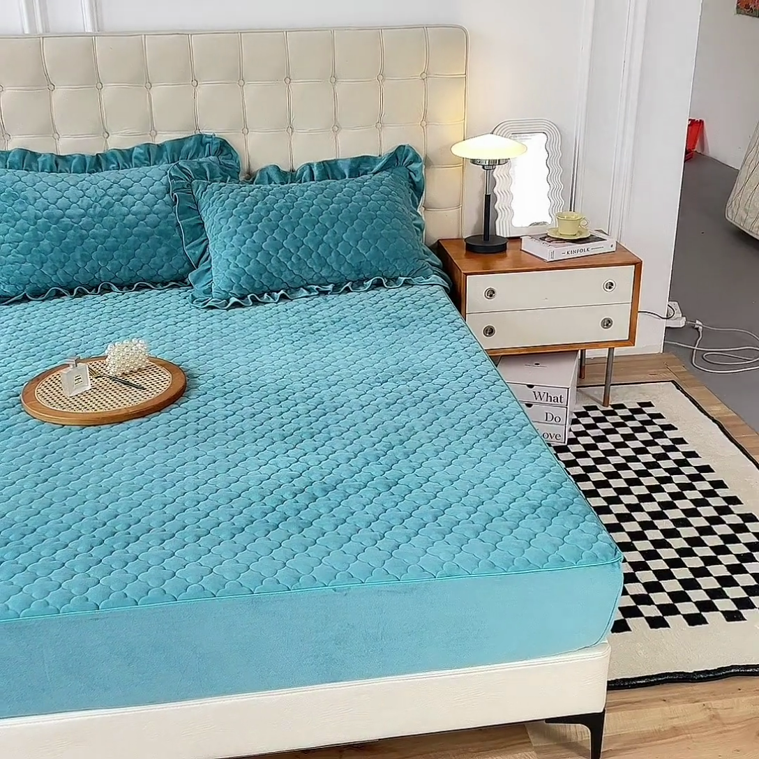 91家纺网 家纺一手货源 找家纺 7V 2023新款宝宝绒床笠牛奶绒360度全包围床笠 湖蓝