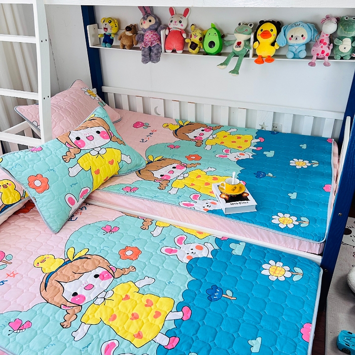 91家纺网 家纺一手货源 找家纺 小虾米 2023新款全棉卡通上下床夹棉系列床笠 可爱女孩