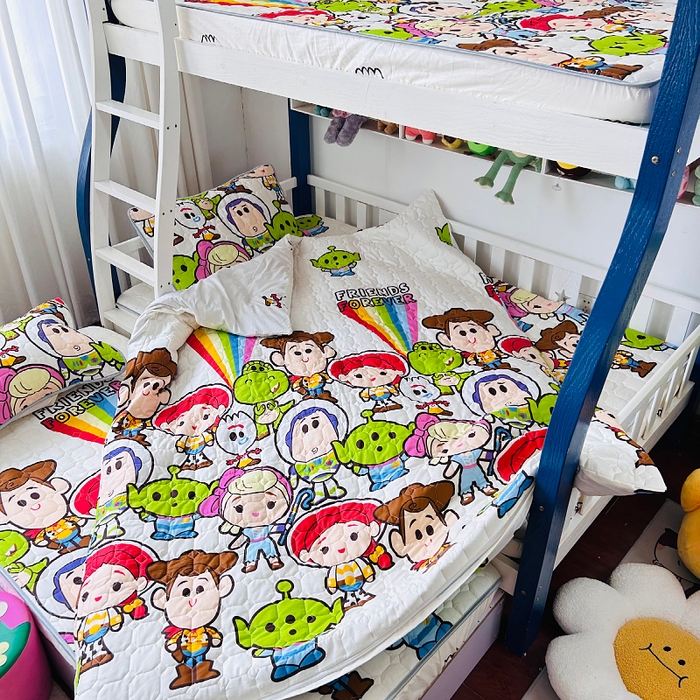 91家纺网 家纺一手货源 找家纺 小虾米 2023新款全棉卡通上下床夹棉系列被套 巴斯光年