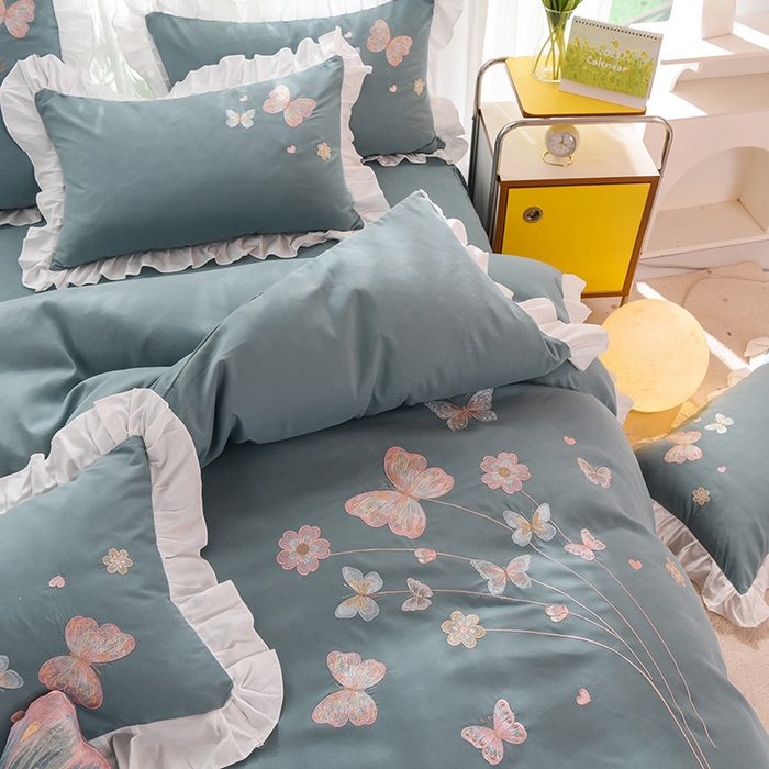 91家纺网 家纺一手货源 找家纺 丝印良品 2023新款秋冬保暖云锦棉刺绣花边春卉系列四件套 春卉-黛蓝