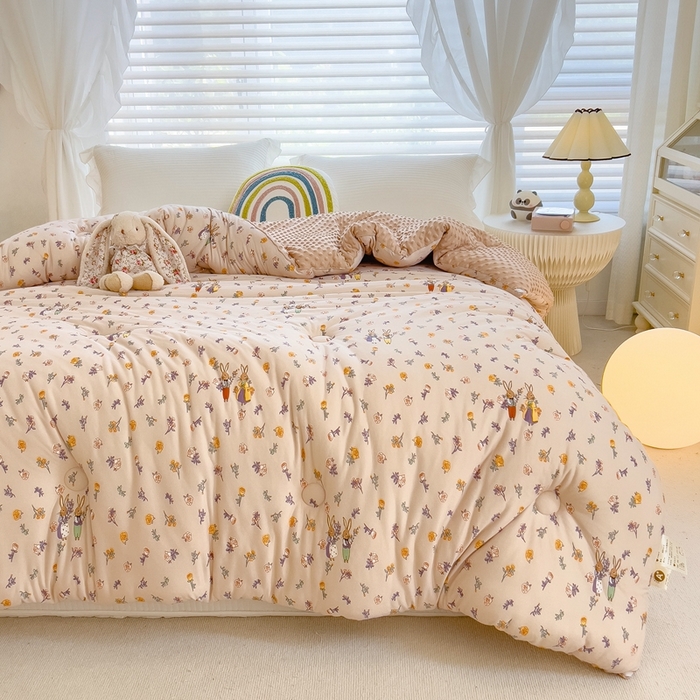 91家纺网 家纺一手货源 找家纺 米菲2023新款A类针织棉豆豆被冬被春秋被被芯被子 花卉兔