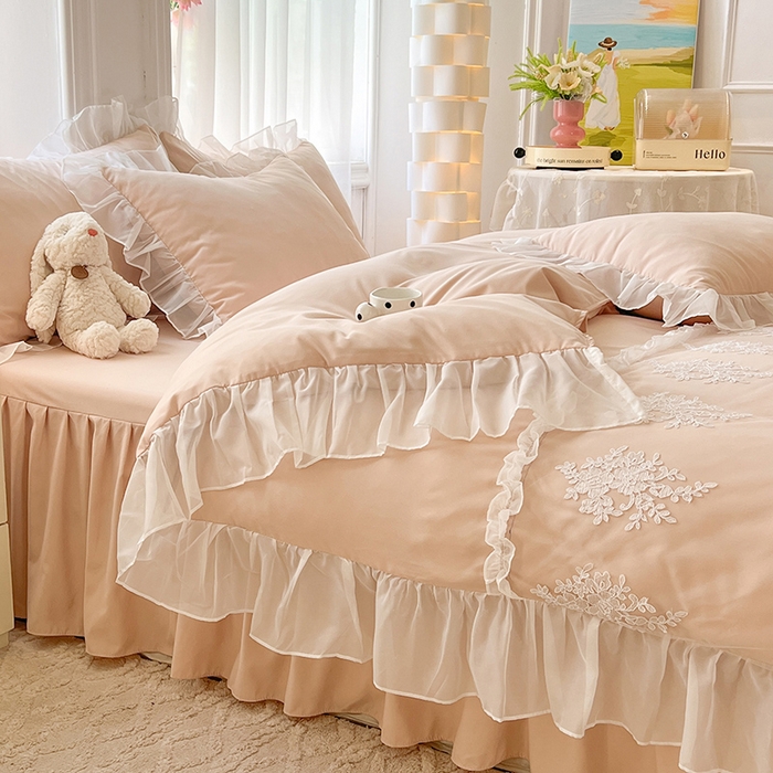 91家纺网 家纺一手货源 找家纺 唐人居 2025新款亲肤磨毛花边款床裙系列--秘密花园 秘密花园-米驼