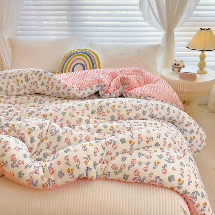 91家纺网 家纺一手货源 找家纺 米菲2023新款A类针织棉豆豆被冬被春秋被被芯被子 百花香