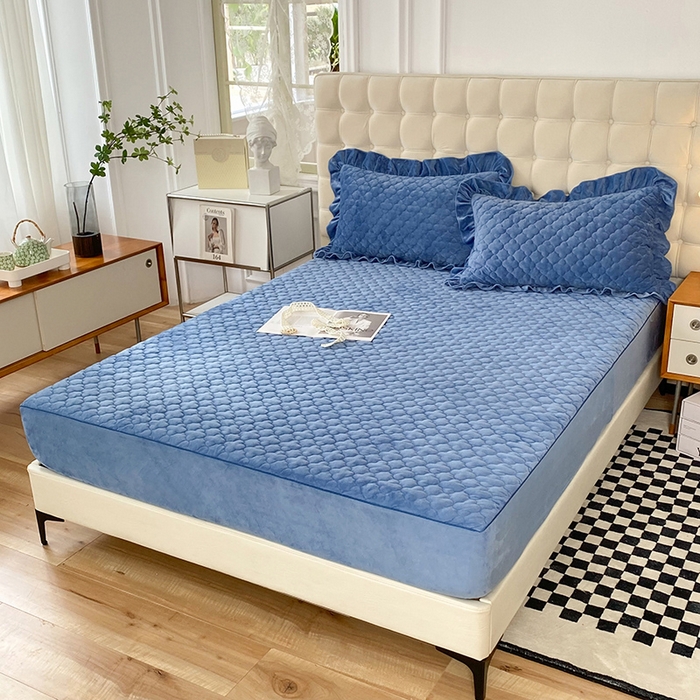 91家纺网 家纺一手货源 找家纺 7V 2023新款宝宝绒床笠牛奶绒360度全包围床笠 深海蓝