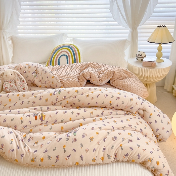 91家纺网 家纺一手货源 找家纺 米菲2023新款A类针织棉豆豆被冬被春秋被被芯被子 花卉兔