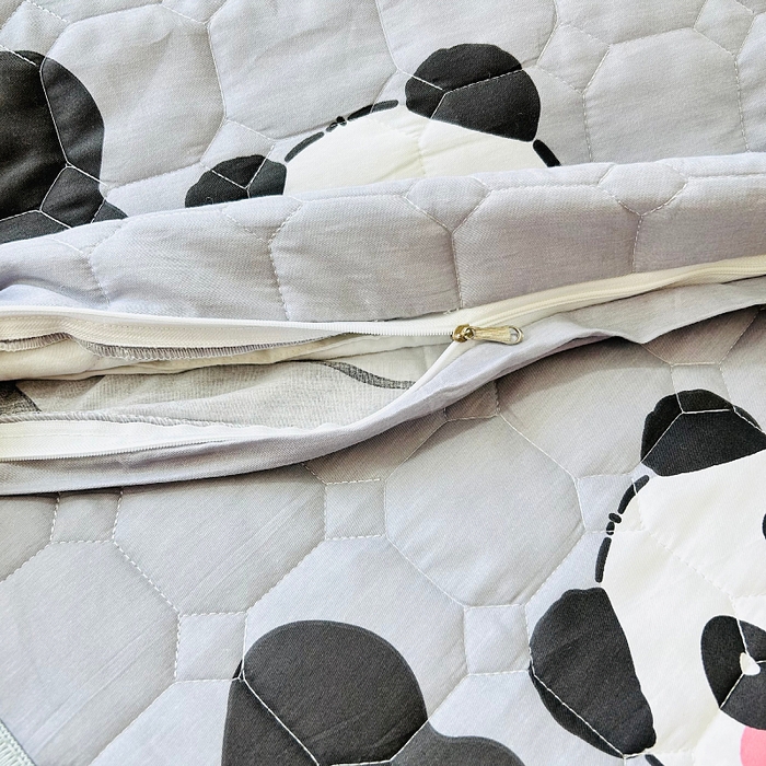 91家纺网 家纺一手货源 找家纺 小虾米 2023新款全棉卡通上下床夹棉系列被套 熊猫宝贝