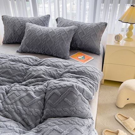 91家纺网 家纺一手货源 找家纺 丝印良品 2023秋冬新款加厚塔芙绒简约款牛奶绒四件套 浅灰