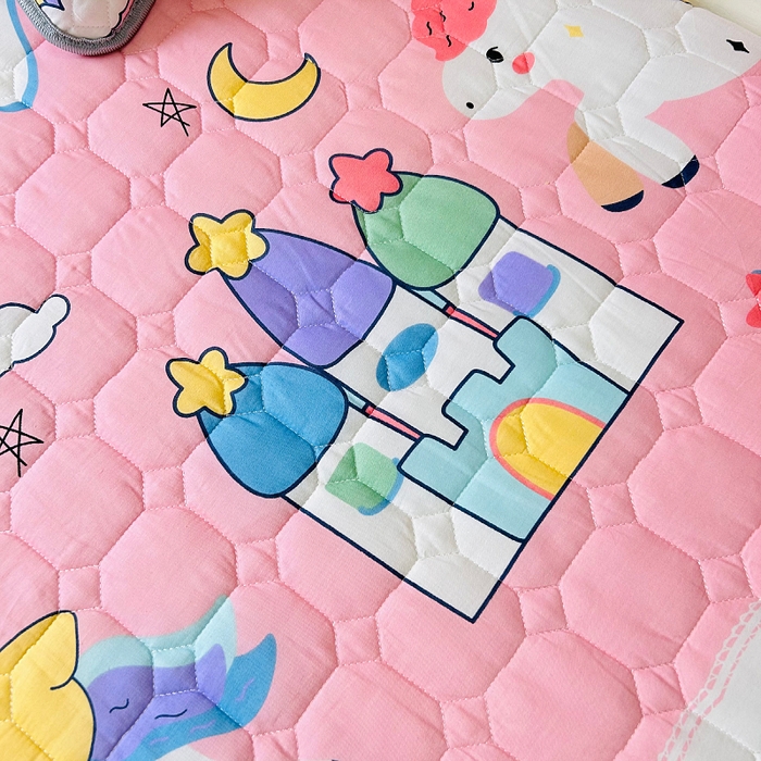 91家纺网 家纺一手货源 找家纺 小虾米 2023新款全棉卡通上下床夹棉系列被套 甜甜的梦粉