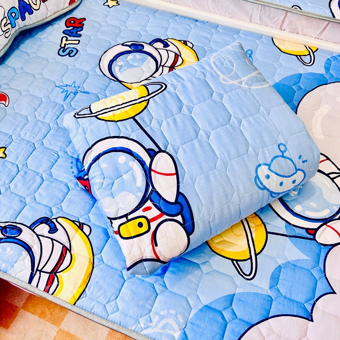 91家纺网 家纺一手货源 找家纺 小虾米 2023新款全棉卡通上下床夹棉系列被套 探索星球