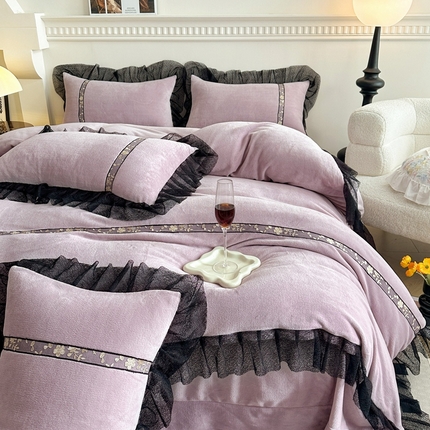 其奥 2023新款法式大花边轻奢风纯色加厚牛奶绒四件套 梦幻紫