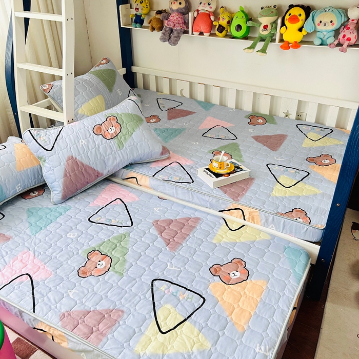 91家纺网 家纺一手货源 找家纺 小虾米 2023新款全棉卡通上下床夹棉系列床笠 淘气熊