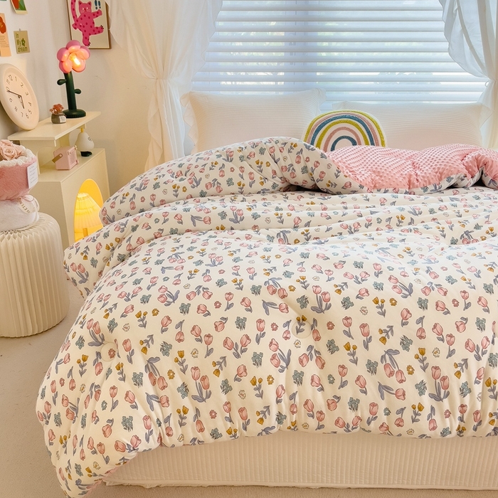 91家纺网 家纺一手货源 找家纺 米菲2023新款A类针织棉豆豆被冬被春秋被被芯被子 百花香